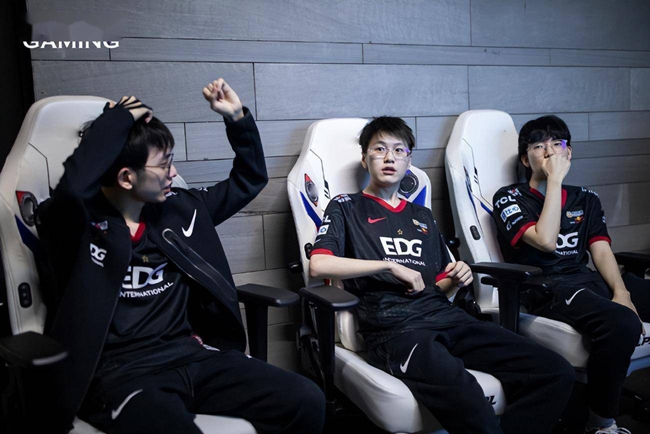 开云体育在线-EG力克DFM，Perkz极限生还后反打宿敌对决八强赛，锁定晋级资格